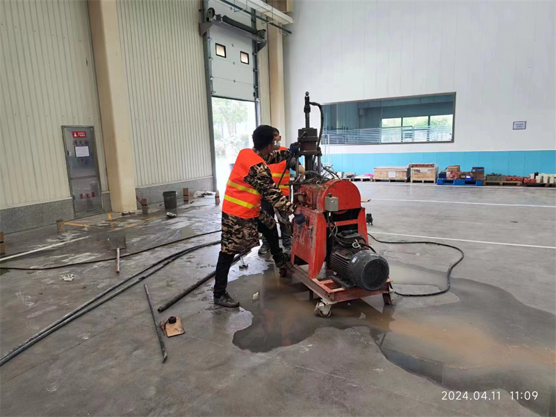 黄州厂房地面下沉塌陷注浆加固施工